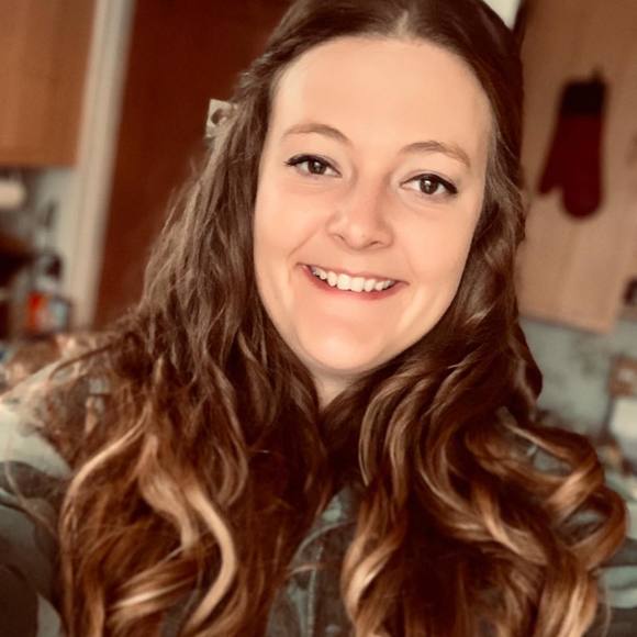 Meet your Posher, Kiersten - Picture 1 of 1